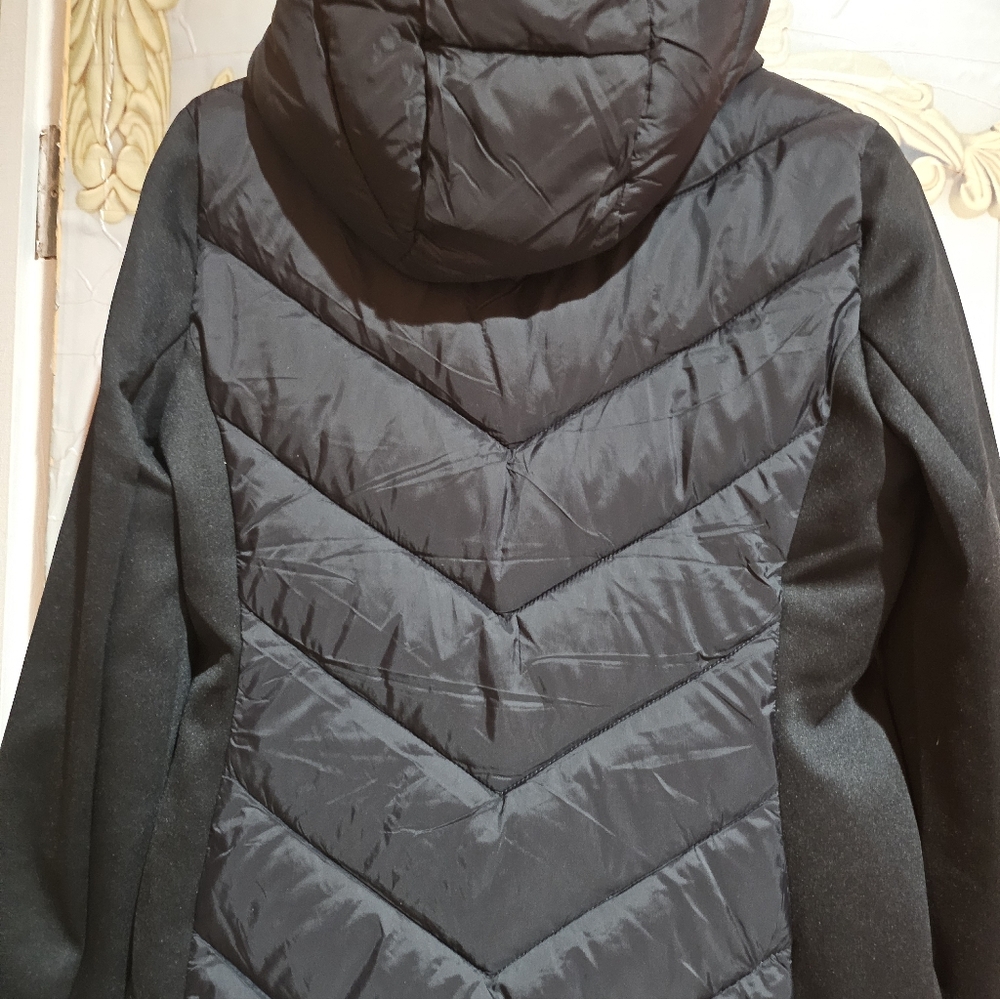 Black Puffer Jacket with Hood - Picture 4 of 4